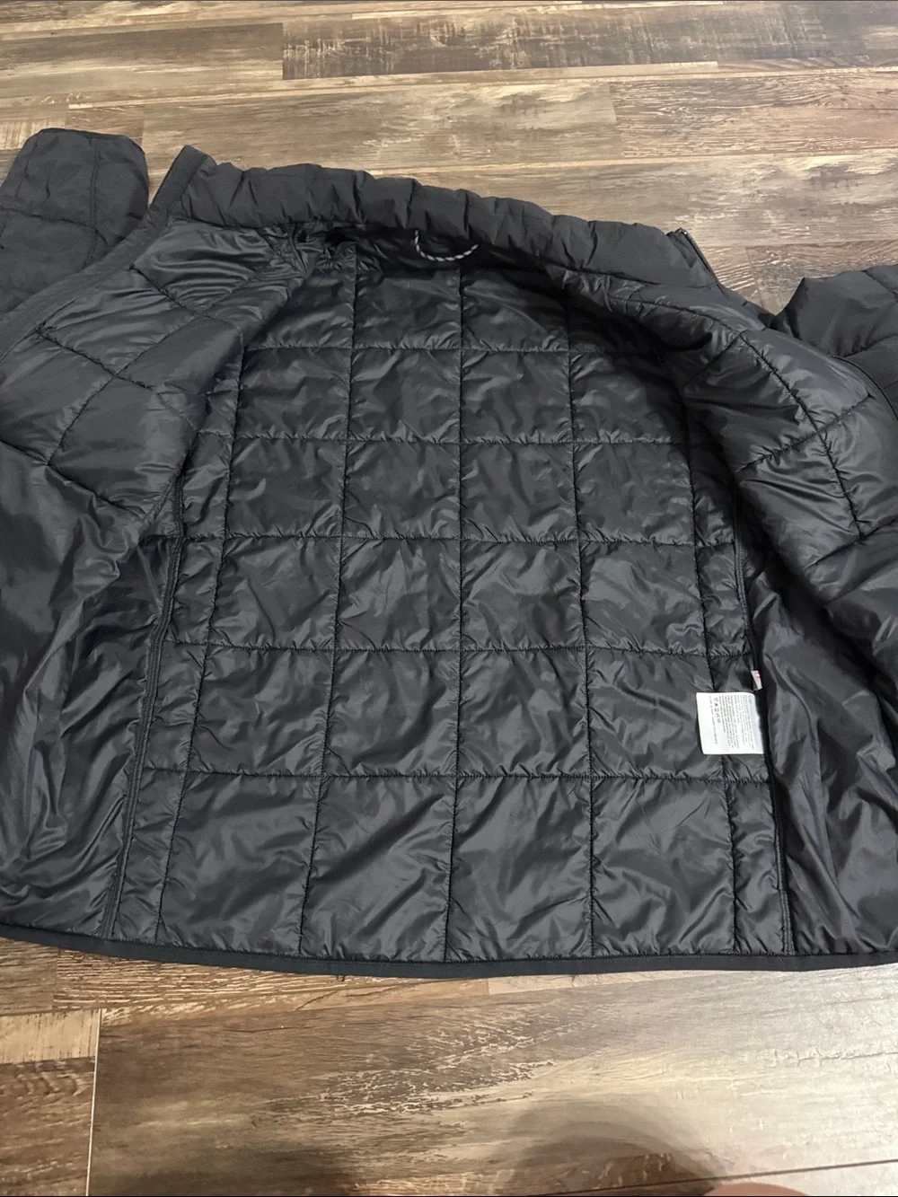 lululemon athletica Men's Black Puffer Jacket
